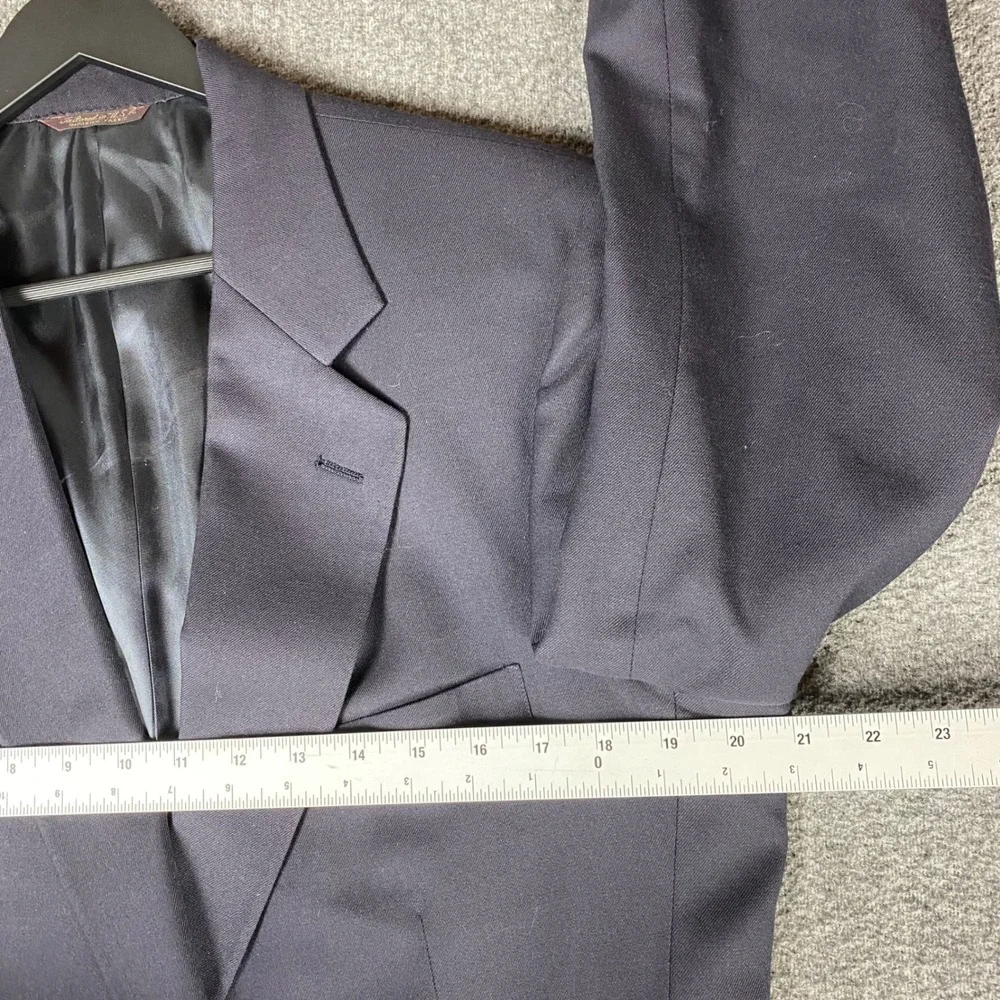 Vintage Nordstrom Mens Navy Blue Two Button Blazer‎ Gold Crest Buttons USA 40R